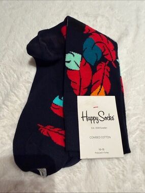 Happy Socks Men's Navy Crew Socks with Red, Teal & Yellow Feather Pattern